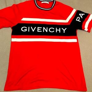 ✨Givenchy T-shirt✨✅1000% Authentic ✅
